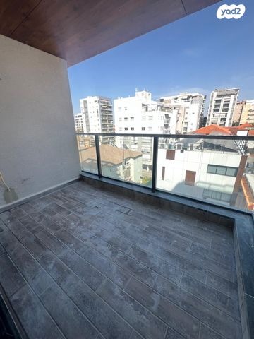 דירה, ההלכה 8, עליות, רמת גן