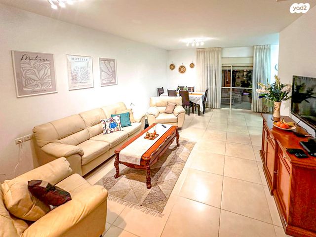 דירה, אלישבע קפלן 20, קרית חיים מזרחית, חיפה