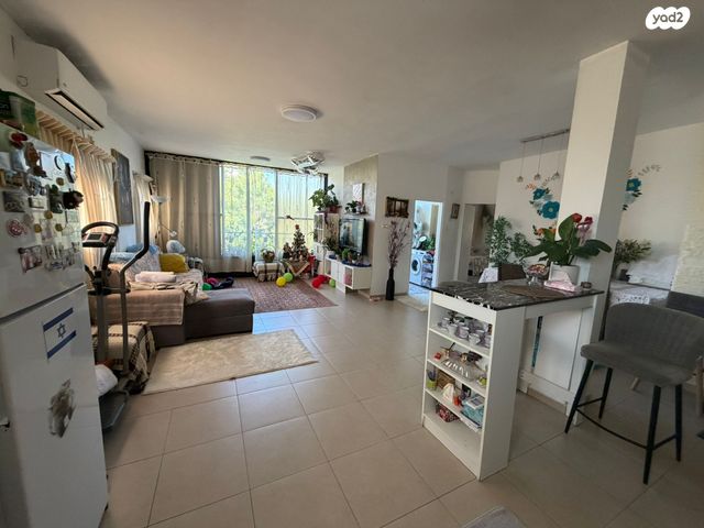 דירה, מנדלי מוכר ספרים 7, לב העיר, בת ים