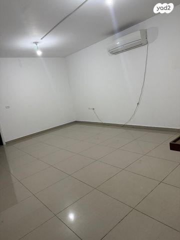 דו משפחתי, משעול הנרקיס 7, נאות אביב, שדרות