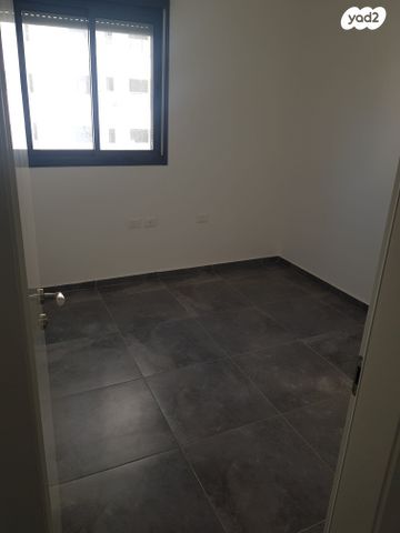 דירה, שרה אהרונסון 12, מורשת, מודיעין מכבים רעות