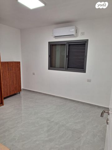 יחידת דיור, זאב וידר 14, סלע, רחובות