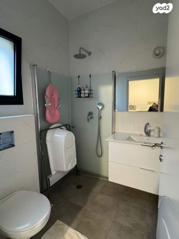 יחידת דיור, המשושים 69, רובע 11, קצרין