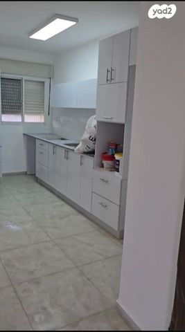 דירה, יוסף נדבה 14, פסגת זאב, ירושלים