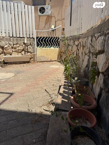 דירת גן, המחתרת 4, נוף חרמון, קרית שמונה