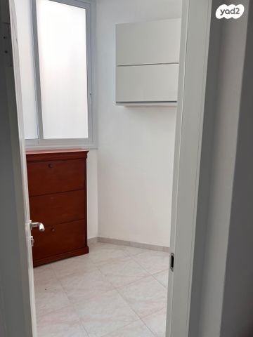 דירה, לוטם 3, שאר העיר, קרית עקרון