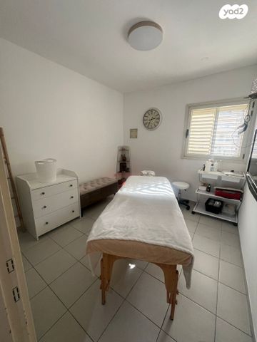 דירה, נווה גנים 19, נווה פז, חיפה