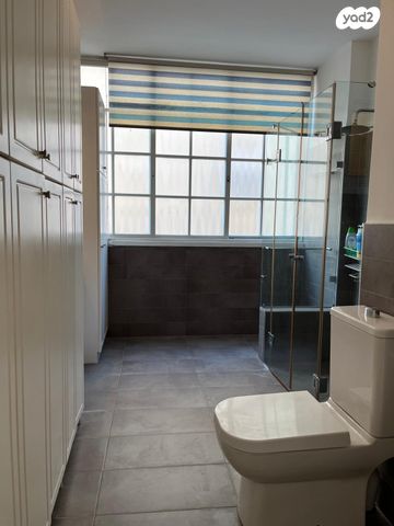 דירה, ד"ר מוסקוביץ' 26, ב' / צפון מערב העיר, רחובות