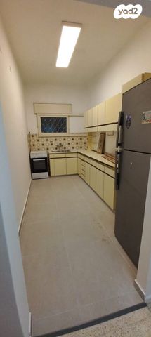 דירה, פבזנר 3, הדר מרכז, חיפה