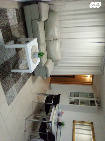 יחידת דיור, מוריס בורג'ס מונורי 14, פסגת זאב, ירושלים