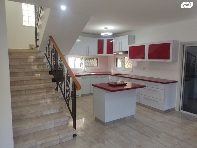 בית פרטי/ קוטג', שדרות מרדכי בן פורת 29, הראשונים, אור יהודה