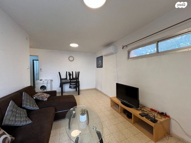 דירה, יקותיאל אדם 6, שיכון ד', קרית שמונה