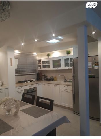 כ"ט בנובמבר 42