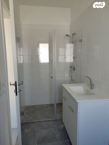 דירת גן, ענת גוב 10, צומת סביון, קרית אונו