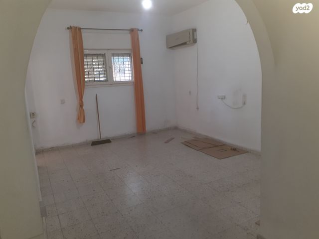 דירה, פרץ נפתלי 13, לב המושבה / מרכז העיר, פתח תקווה