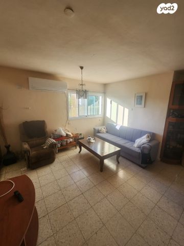 דירת גן, מצפה נפתלי 26, מטולה, מטולה