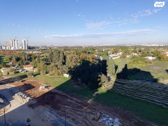 דירה, לאה גולדברג 10, חתני פרס ישראל, באר יעקב