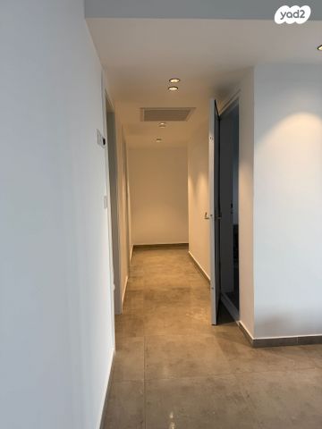 דירה, שדרות דוד המלך 60, אור ים, אור עקיבא