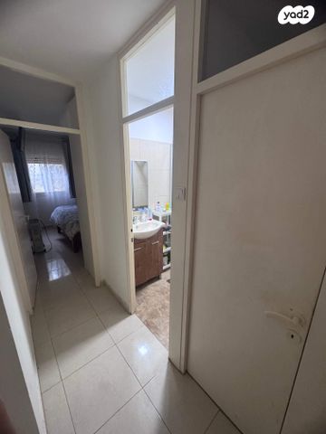 דירה, י.ל. פרץ 1, צור שלום, קרית ביאליק