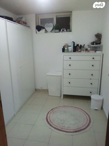 יחידת דיור, מוריס בורג'ס מונורי 14, פסגת זאב, ירושלים