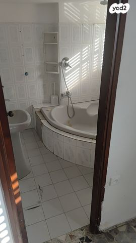 דירה, גוש עציון 14, תל גיבורים, חולון