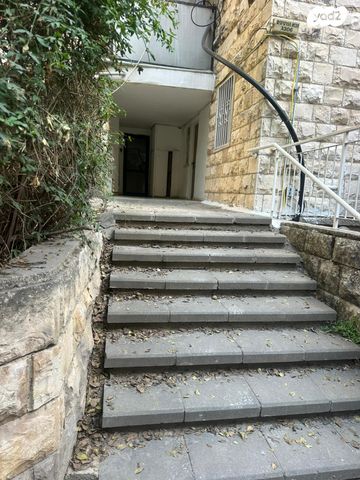 דירה, מבוא הפרטיזנים 306, הגבעה הצרפתית, גבעת שפירא, ירושלים