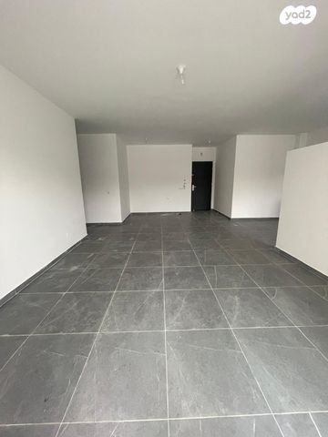 דירה, אדמונד סחייק 17, מלחה, מנחת, ירושלים