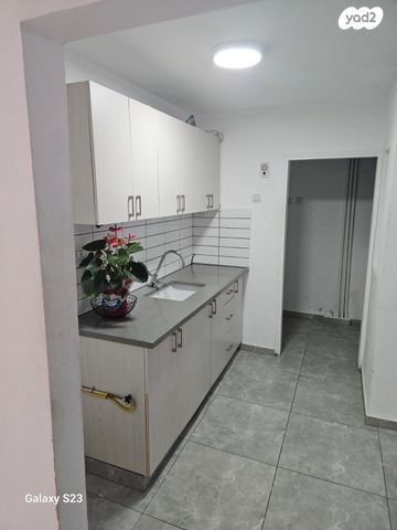 דירה, מעפילי אגוז 7, נווה חן, תל אביב יפו