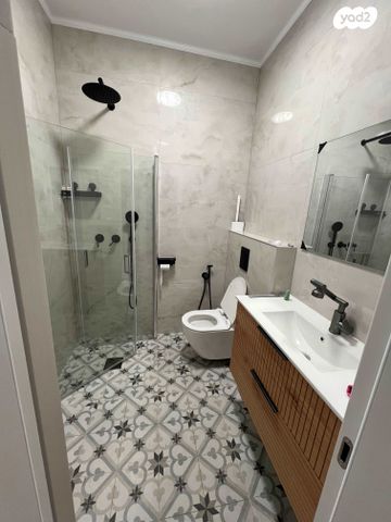 דירה, לוטם 3, שאר העיר, קרית עקרון