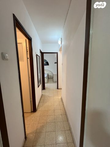 דירה, יקותיאל אדם 6, שיכון ד', קרית שמונה