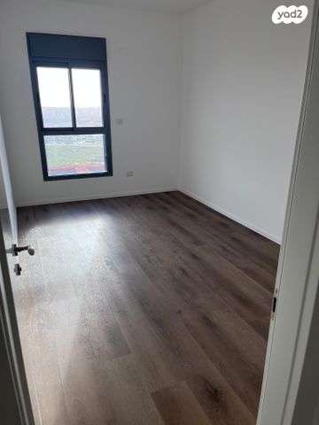 גג/ פנטהאוז, דרך ארץ 6, עיר היין, אשקלון