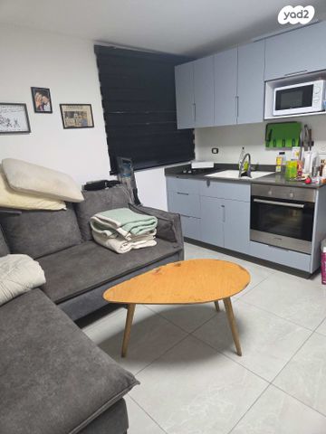 יחידת דיור, נחשונים 4, רח' הנשיא צפון, חדרה