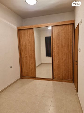 דירה, שמחה 2, שכונת הראשונים, רמת גן