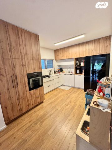 דירה, קרן היסוד 18, נווה דוד רמז, רעננה