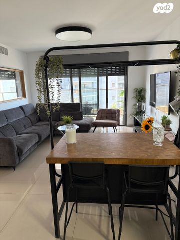 דירה, ש"י עגנון 12, משכנות האומנים, קרית מוצקין