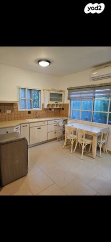 יחידת דיור, הגנה 3, שיכון ב', קרית שמונה