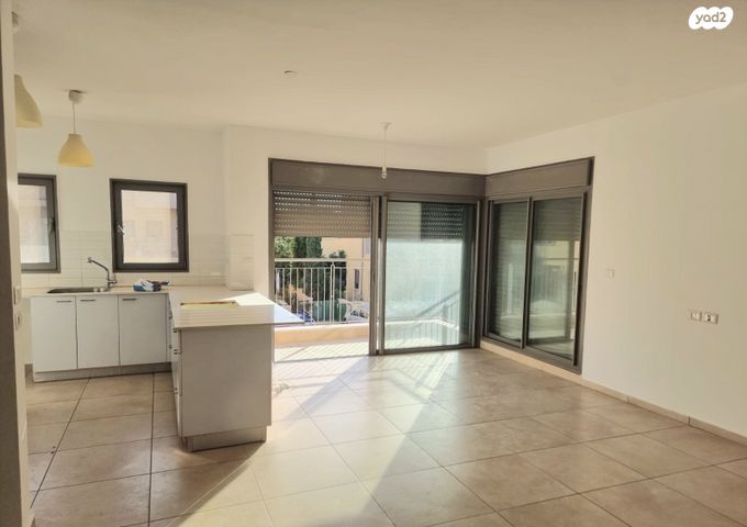 דופלקס, הקרן 13, יובלים, פרדס חנה כרכור