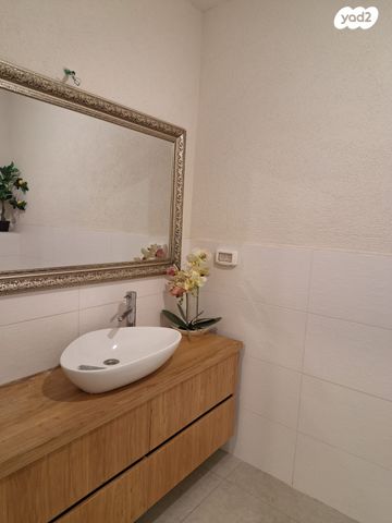 בית פרטי/ קוטג', הררית 5, שערי תקווה, שערי תקווה