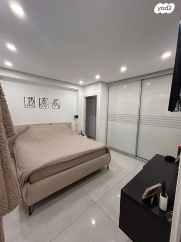 דירה, מעפילי אגוז 92, נווה חן, תל אביב יפו