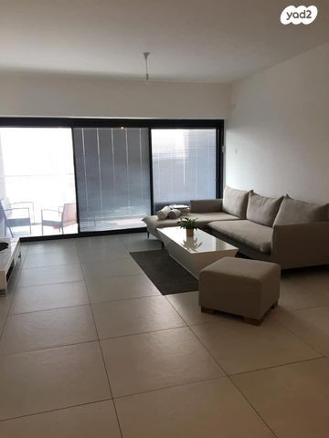 דירה, המעיין 3, שכונת הראשונים, רמת גן