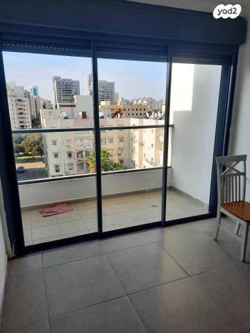 דירה, הצבעוני 23, רובע ח', אשדוד