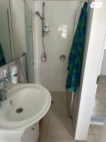 דירה, פנחס רוזן 20, שיכון דן, נווה דן, תל אביב יפו