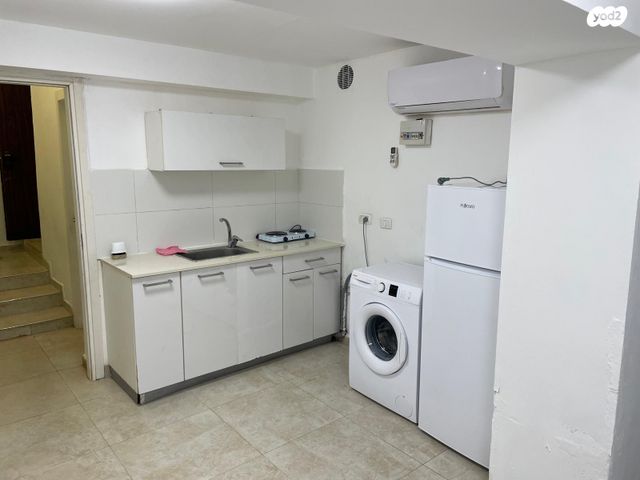 מרתף/ פרטר, סמילנסקי 11, מרכז העיר דרום, נתניה