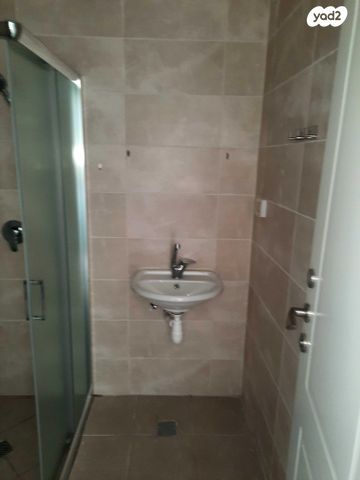 דירה, הצבעוני 23, רובע ח', אשדוד