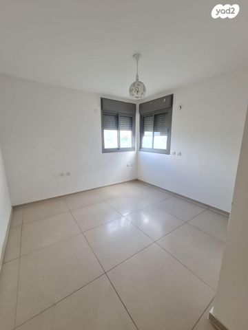 דירה, גפן 64, החורש, חריש