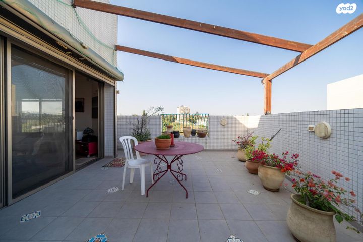 גג/ פנטהאוז, קהילת ורשה, הדר יוסף, תל אביב יפו