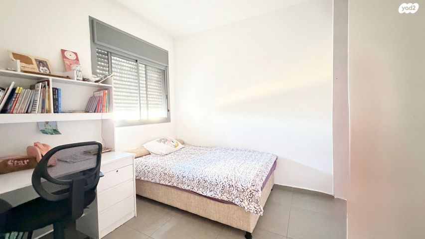 דירה, הרב זבולון גרז 6, רחובות הצעירה, רחובות