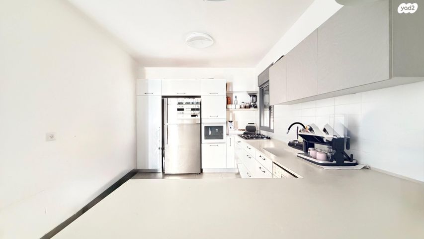 דירה, הרב זבולון גרז 6, רחובות הצעירה, רחובות