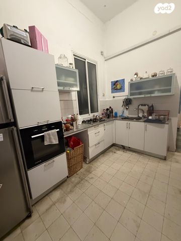 דירה, שבטי ישראל, צהלון, שיכוני חסכון, תל אביב יפו