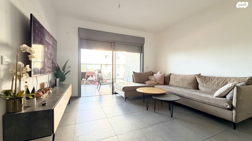 דירה, הרב זבולון גרז 6, רחובות הצעירה, רחובות